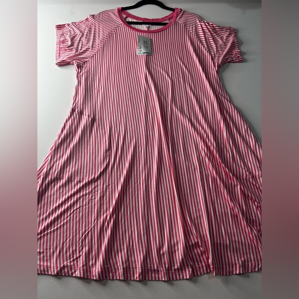 NWT LuLaRoe 2XL Celia Pink & White Striped Short Sleeve Shirt Dress